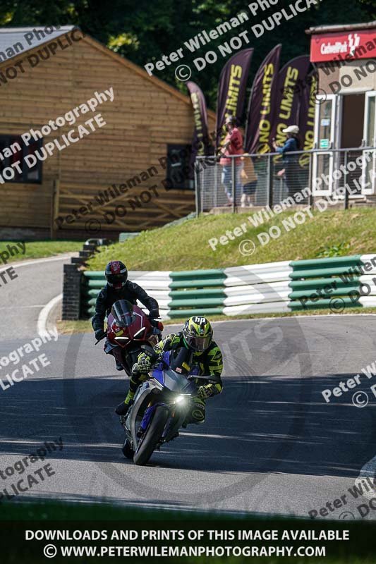 cadwell no limits trackday;cadwell park;cadwell park photographs;cadwell trackday photographs;enduro digital images;event digital images;eventdigitalimages;no limits trackdays;peter wileman photography;racing digital images;trackday digital images;trackday photos